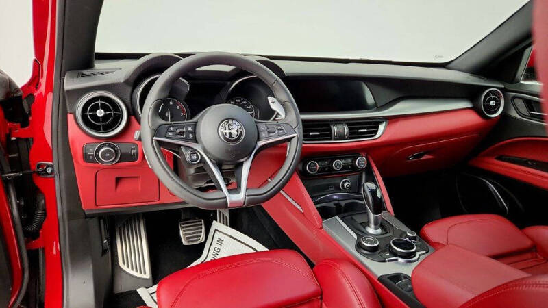 2019 Alfa Romeo Stelvio Ti Sport