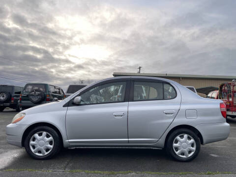 2000 Toyota Platz Echo