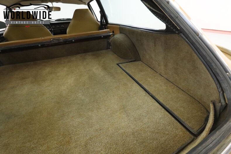 1972 Volvo P1800