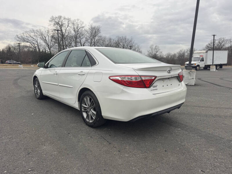 2016 Toyota Camry SE