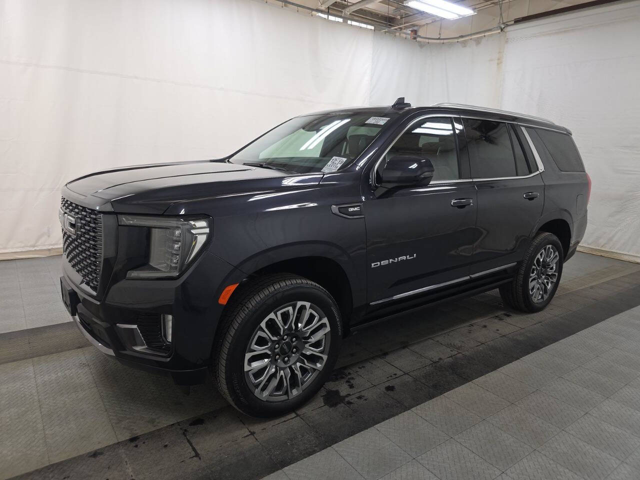 2023 GMC Yukon Denali Ultimate 4x4 4dr SUV's photo