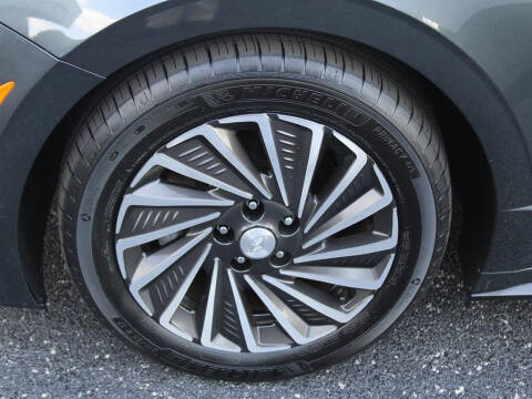 2023 Hyundai Sonata Hybrid SEL