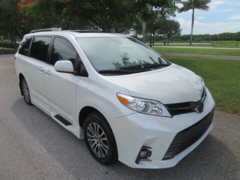 2018 Toyota Sienna XLE Premium 8-Passenger