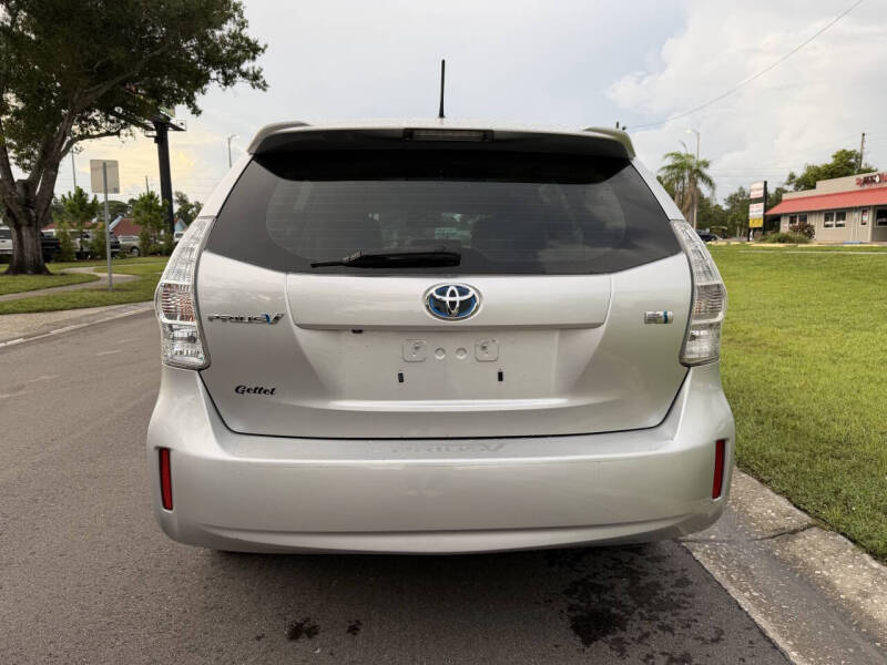 2012 Toyota Prius v Three