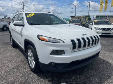 2017 Jeep Cherokee for sale at MIAMI AUTO LIQUIDATORS in Miami FL