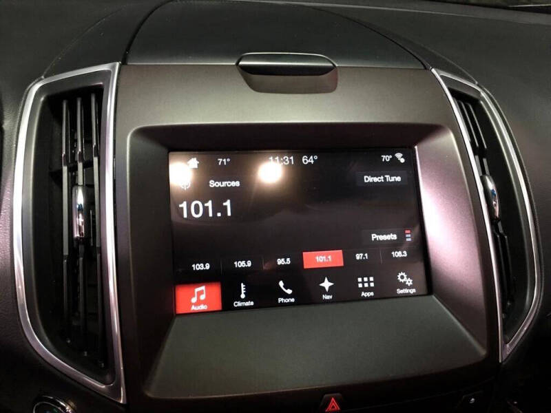 2017 Ford Edge Titanium