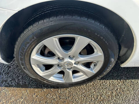 2011 Mazda MAZDA3 i Touring