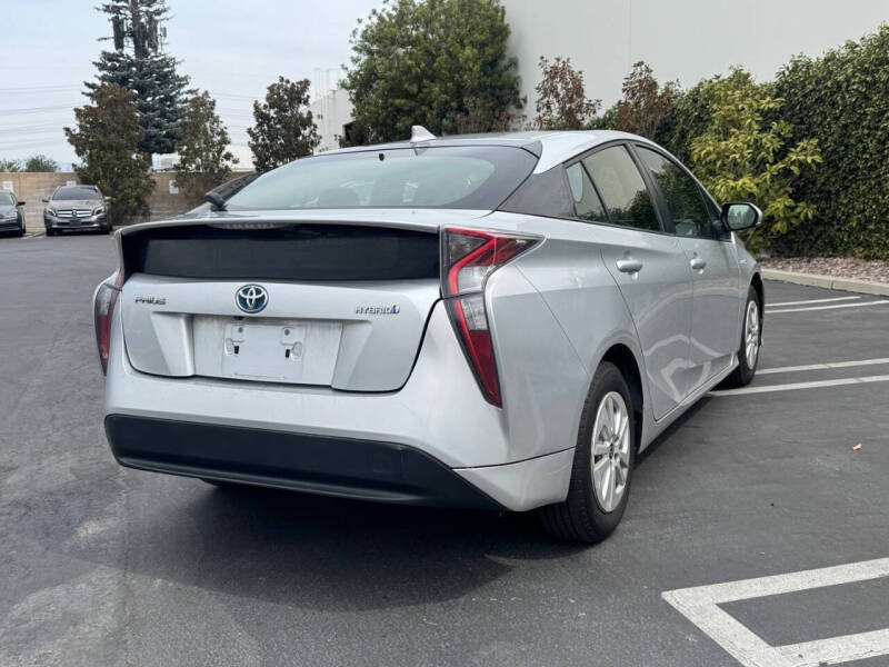 2016 Toyota Prius Two