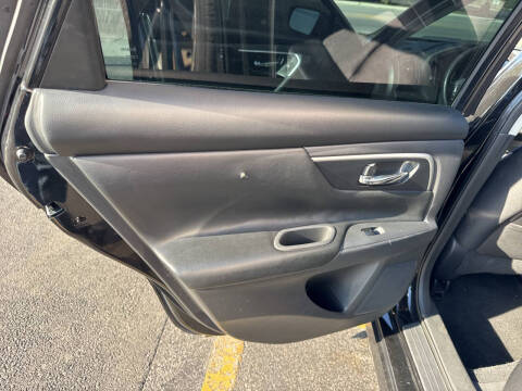 2017 Nissan Altima 2.5 SR