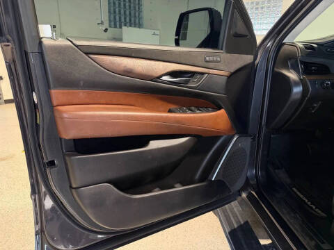 2018 Cadillac Escalade Premium Luxury