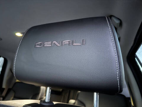 2015 GMC Yukon Denali