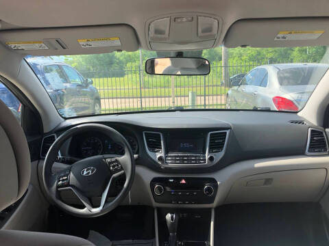 2016 Hyundai Tucson SE