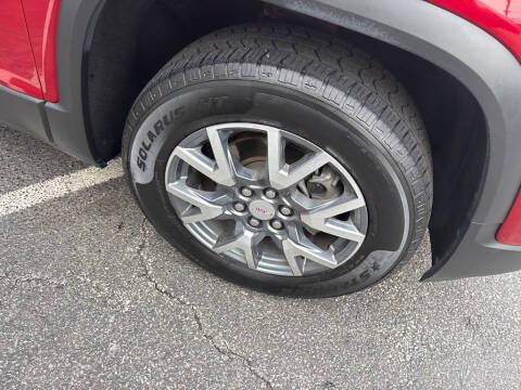 2023 GMC Acadia SLT