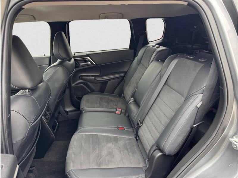 2024 Mitsubishi Outlander