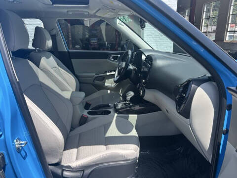 2023 Kia Soul EX