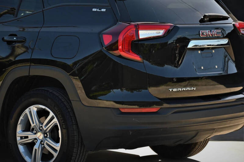 2024 GMC Terrain SLE