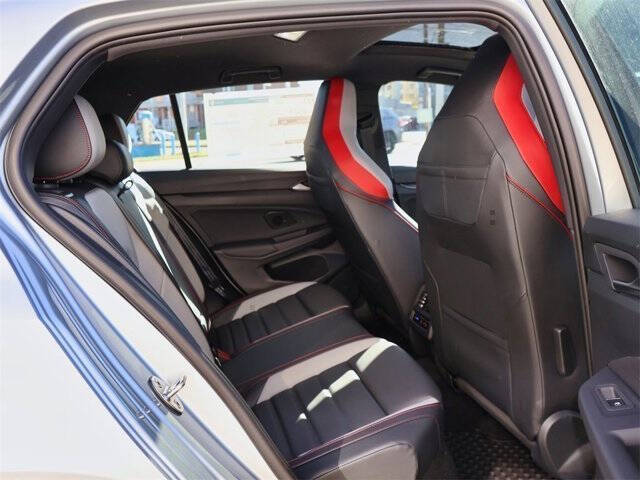 2026 Volkswagen Golf GTI Autobahn