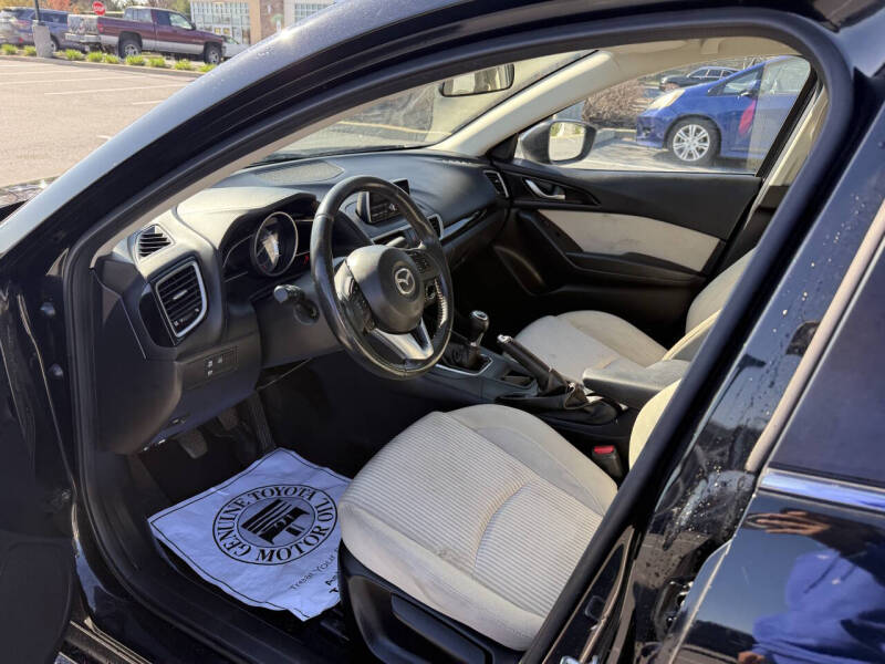 2015 Mazda MAZDA3 i Touring