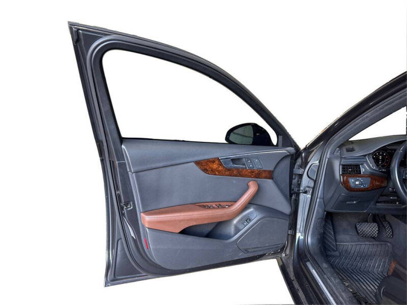 2019 Audi A4 Premium Plus 40 TFSI