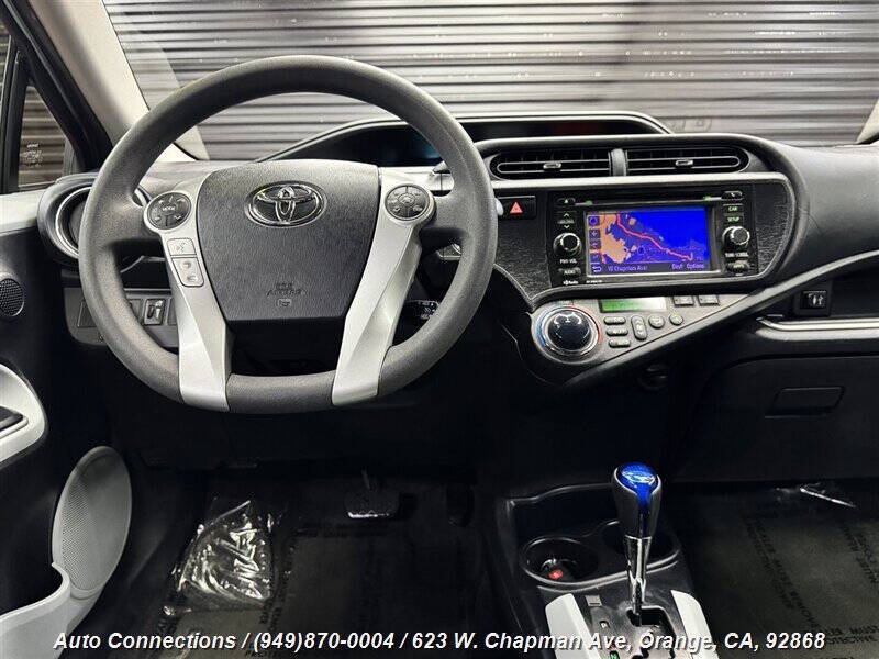 2014 Toyota Prius c Three