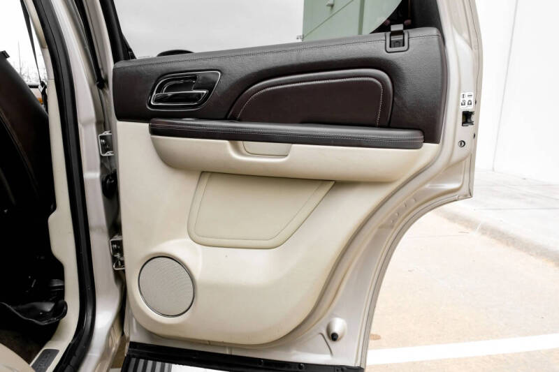 2013 Cadillac Escalade Platinum Edition