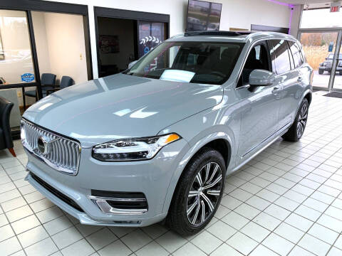 2025 Volvo XC90 B5 Core Bright Theme