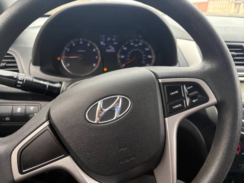 2017 Hyundai Accent SE