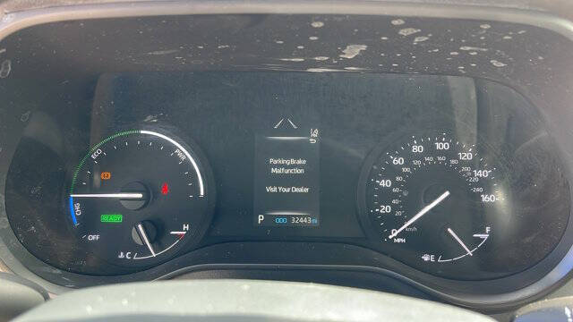 2022 Toyota Sienna LE 8-Passenger