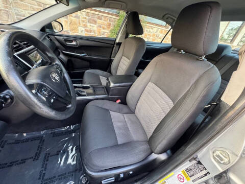 2016 Toyota Camry LE