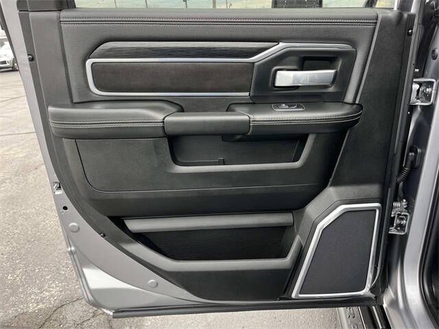 2024 RAM 3500 Laramie