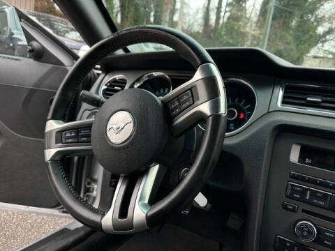 2013 Ford Mustang V6