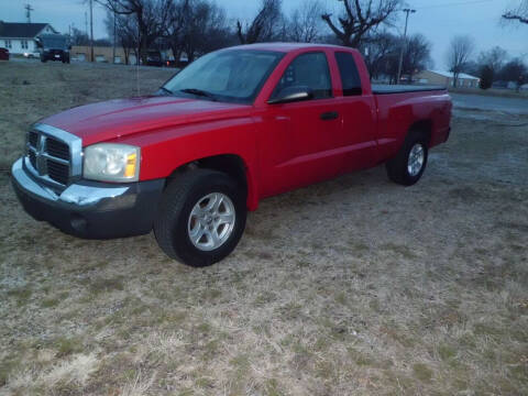 2005 Dodge Dakota for sale at Bob Patterson Auto Sales in East Alton IL