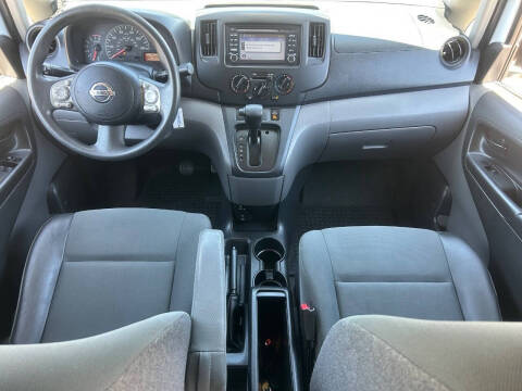 2016 Nissan NV200