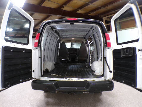 2017 Chevrolet Express 2500