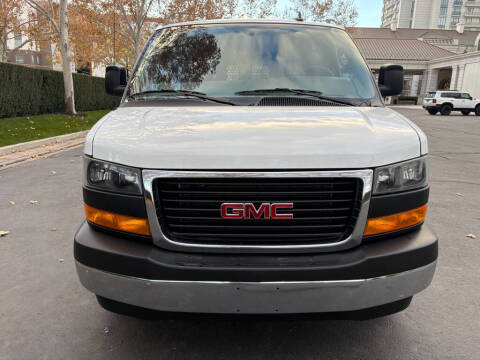 2024 GMC Savana 2500