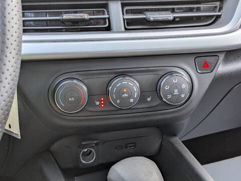 2024 Chevrolet Trax RS