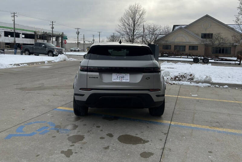 2022 Land Rover Range Rover Evoque P250 SE