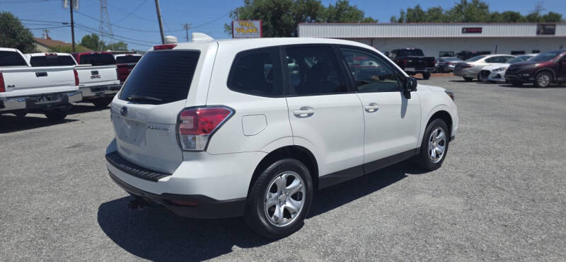 2017 Subaru Forester 2.5i