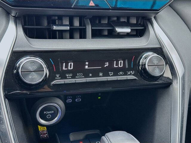 2023 Toyota Venza LE