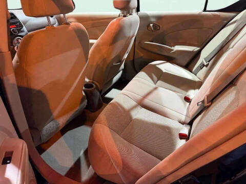 2012 Nissan Versa 1.6 SV