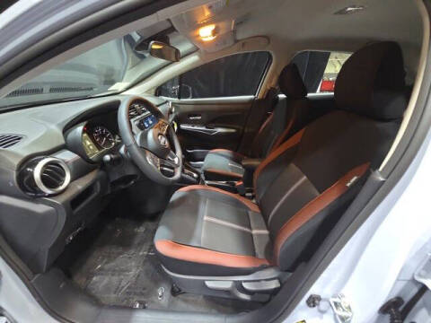 2025 Nissan Versa SR