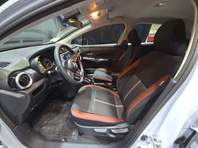 2025 Nissan Versa SR