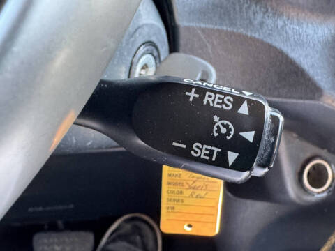 2014 Toyota Yaris 5-Door LE