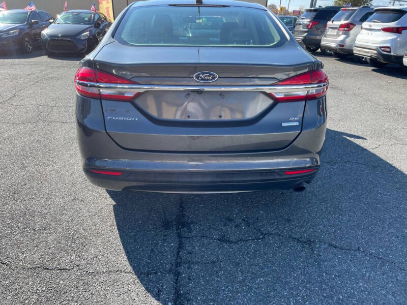 2018 Ford Fusion SE