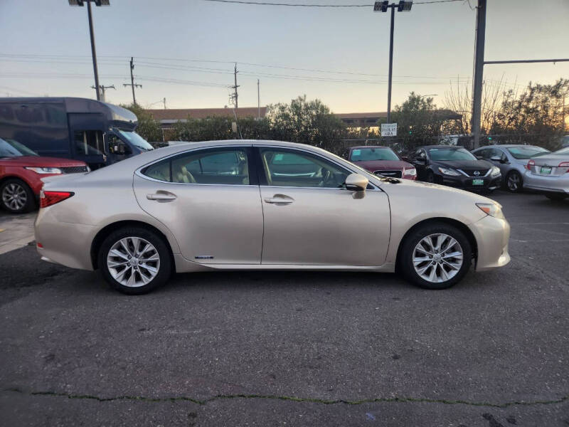2013 Lexus ES 300h