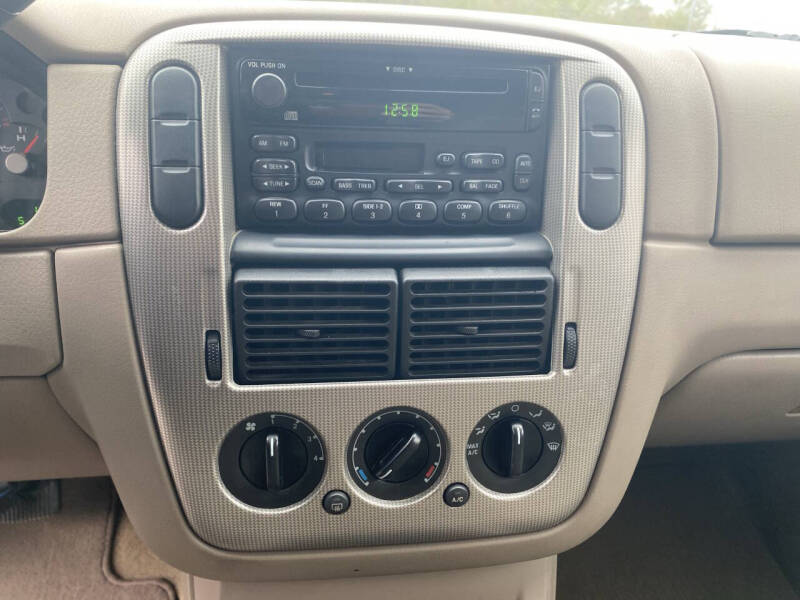 2003 Ford Explorer XLT