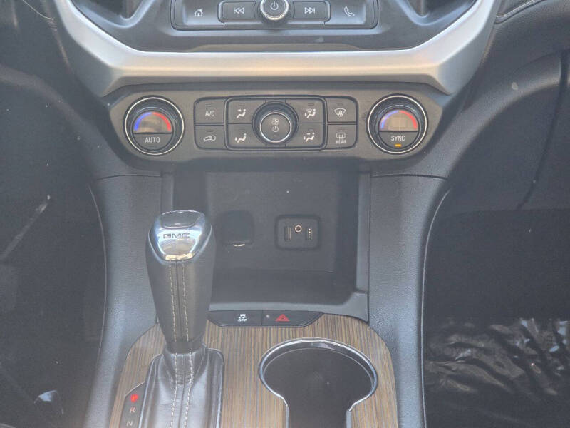 2017 GMC Acadia SLE-1