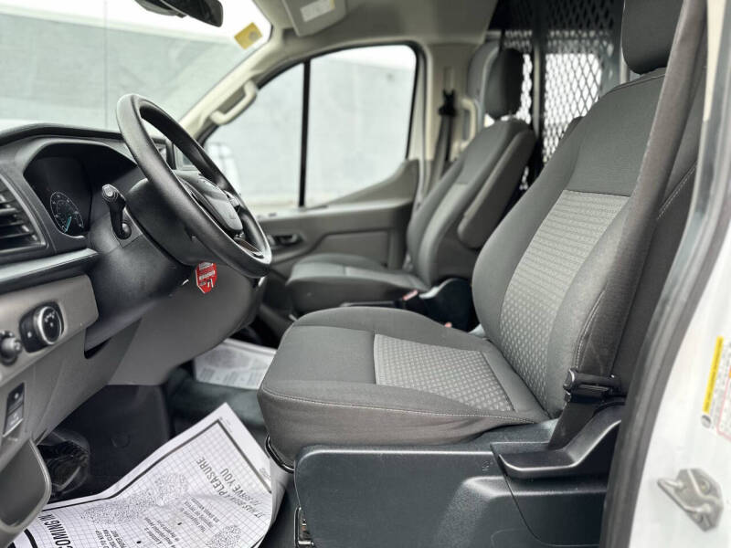 2023 Ford Transit 250