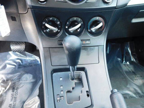 2013 Mazda MAZDA3 i SV