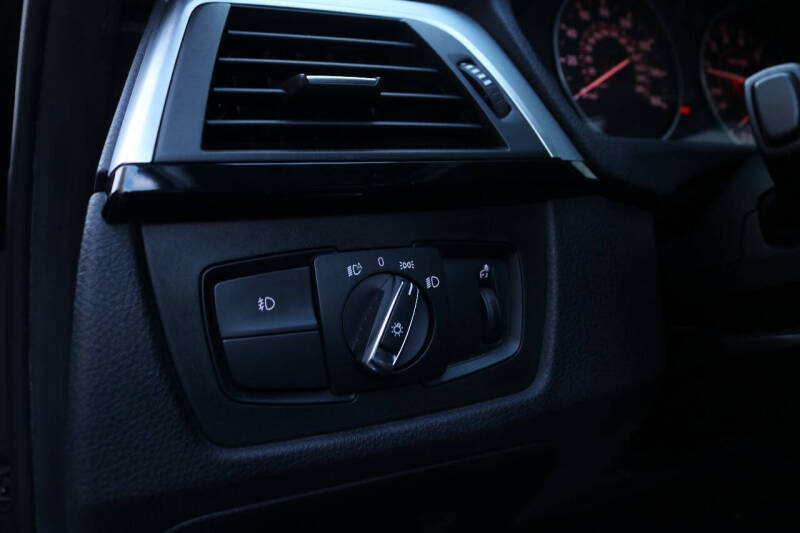 2016 BMW 3 Series 328i